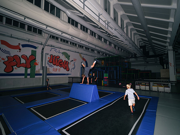 Trampolin Firmen und Vereine 90 Minuten