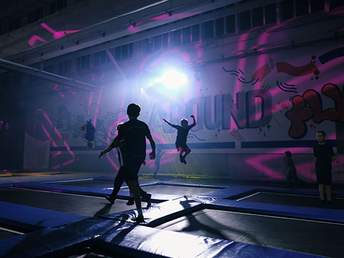 Schule Exklusiv Trampolin